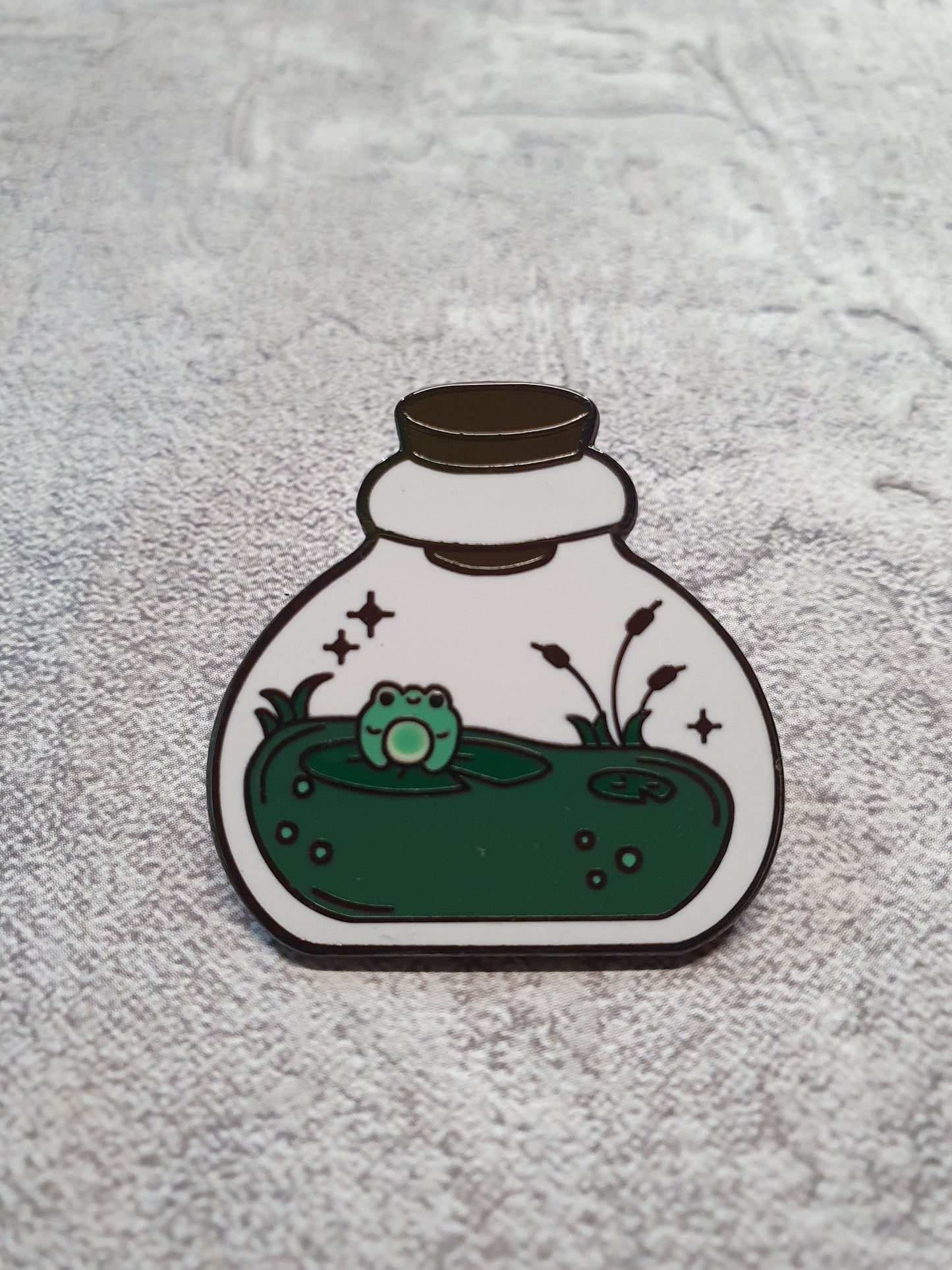 Frogarium Pin